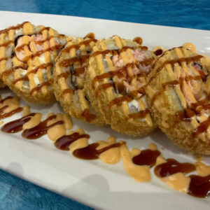 SHINY SALMON ROLL (DEEP FRIED) (6PCS)